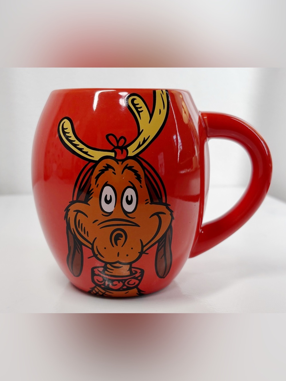 Dr. Seuss  The Grinch Max The Dog Holiday Oval Ceramic Mug 20oz  2014
